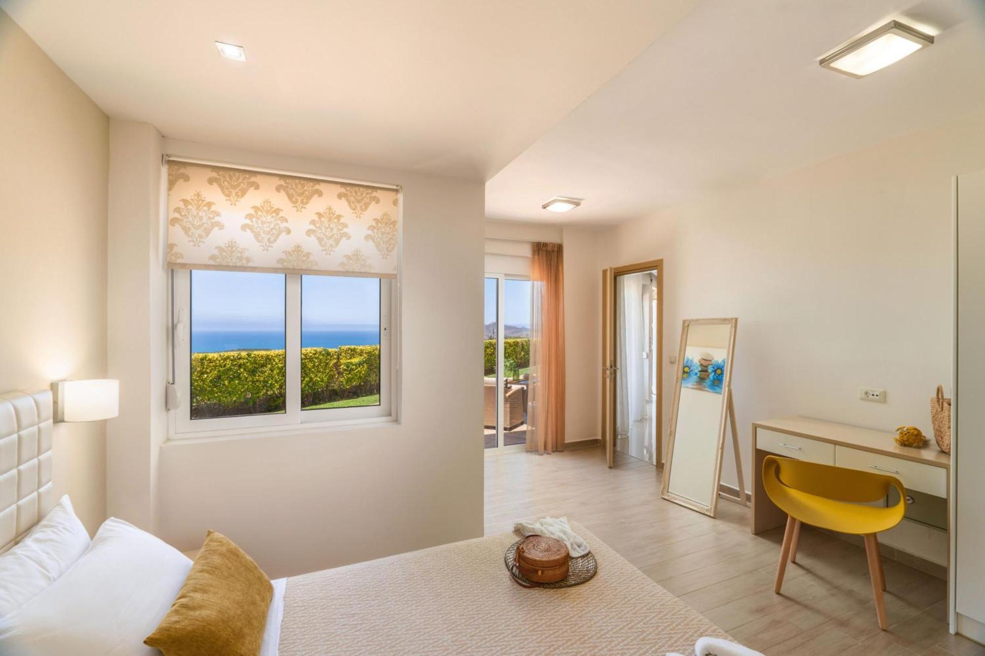 Villa Ariella With Sea View Agia Marina  Exterior photo